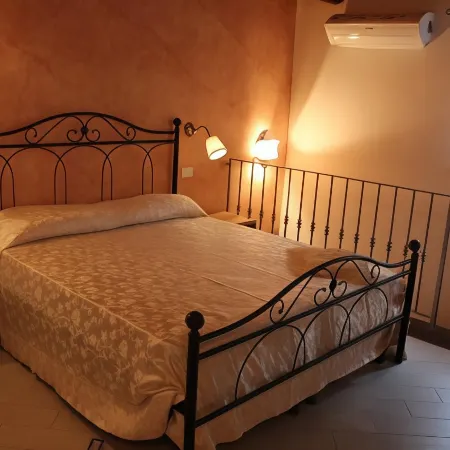 B&B Xenia