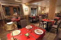 Chalet-Hôtel le Beausoleil, the Originals Relais Hotels in Villargondran