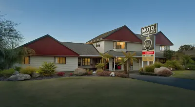 Sport of Kings Motel Hotellit kohteessa Fenton Park