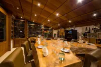 Nomad Beach Resort - breakfast
