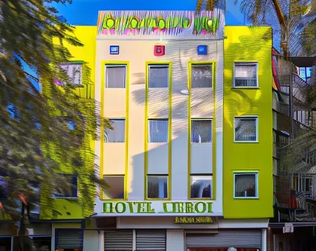 Le Roi Express Paharganj Отели рядом со станцией Rajiv Chowk