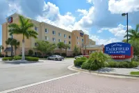 Fairfield Inn & Suites Fort Pierce Hoteles cerca de Galería y Museo A. E. Backus