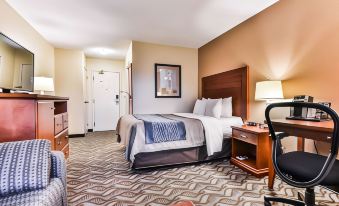 Comfort Inn & Suites Ambassador Bridge