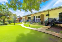 Downtown Suites Hotels near Baru Volcano National Park