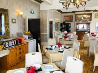 Castle Lodge Guest House 86-88 Sheil Rd L6 3AF -  Privatzimmer