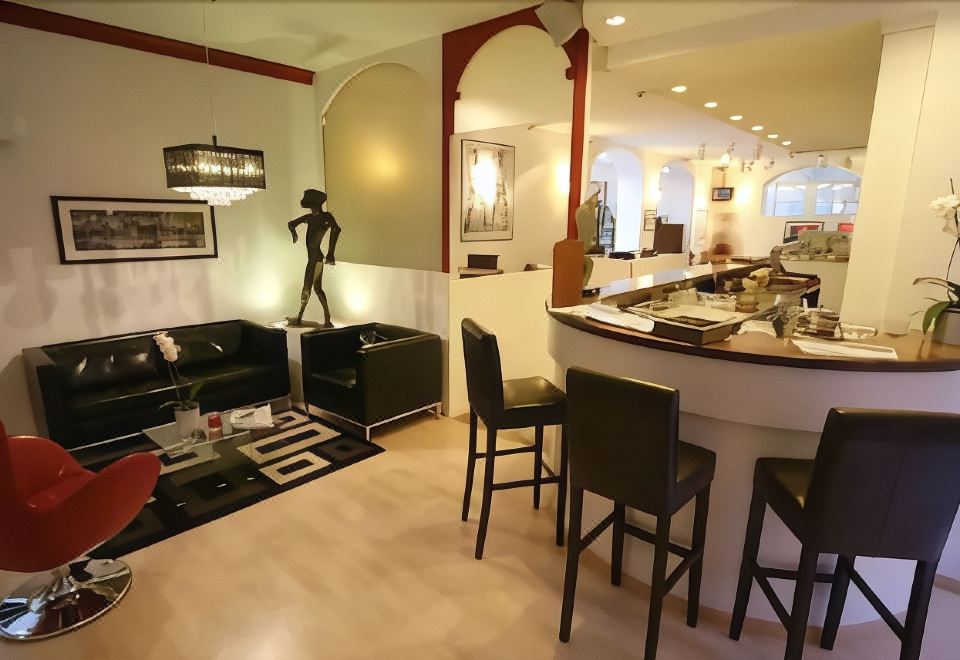 5. 앰배서더-모나코..