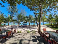 Tan Son Nhat Con Dao Resort