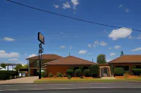 Golden Harvest Motor Inn