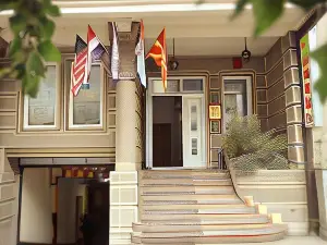 Premier Hotel