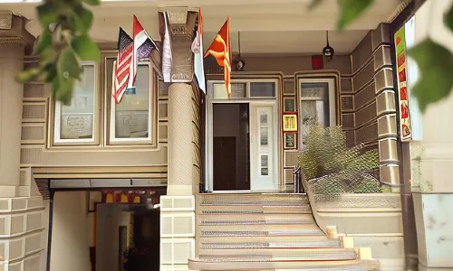 Premier Hotel