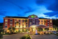 Holiday Inn Express & Suites MOBILE/SARALAND by IHG - مسبح