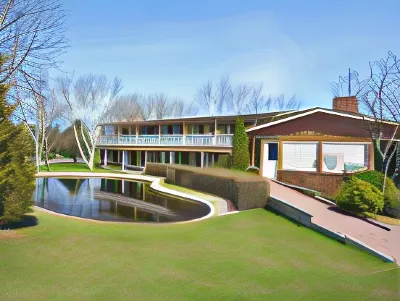 Isaiah Tubbs Resort & Conference Centre Hotels in Picton