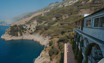 3. Albergo ..