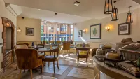 The Three Swans Hotel, Hungerford, Berkshire - petit déjeuner