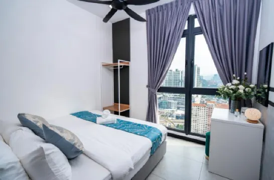 Neu Suites @ 3RdNvenue by Perfect Host