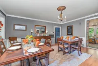 Fallen Tree Farm Bed and Breakfast - Parkering