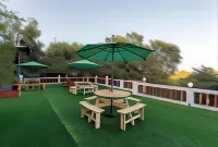 Dwarkadhish Palm Valley-Pure Veg Hotel a Vanavli t. ategaon