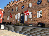 Den Gamle Arrest Hotels near Mount Farup