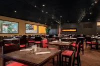 Ramada by Wyndham Indiana Hotel a White Township
