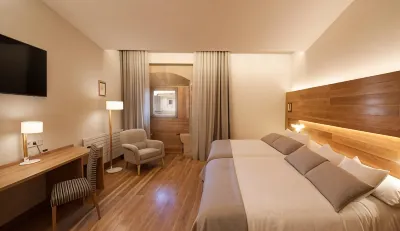 Hotel Real Colegiata San Isidoro Hotels in Leon