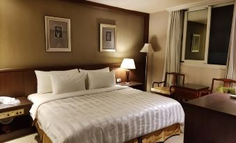 Dahshin Hotel
