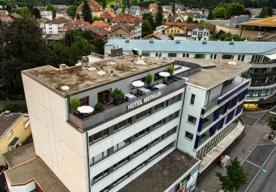 Hotel Merkur - West Station Hoteles en Entrelagos