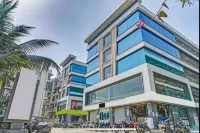 Hotel Santeria Inn, Best Luxurious Hotel AC Rooms in Surat - شرفة