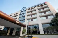 墨西哥城克里斯塔爾城市飯店 Templo Expiatorio a Cristo Rey附近的飯店