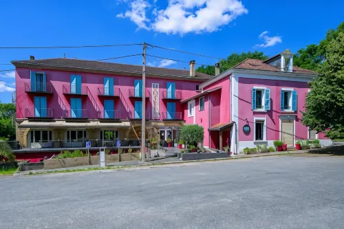 Hôtel de La Beauronne فنادق في Chancelade