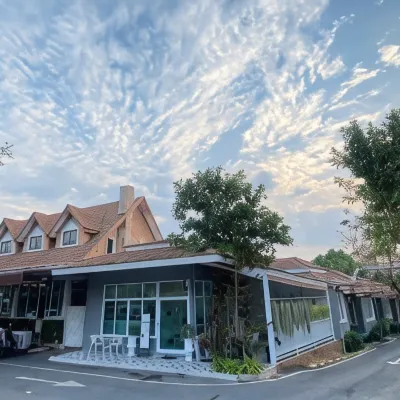 Baan Dara Resort Hotels near Kru Tor
