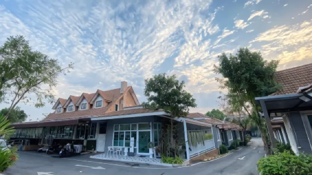 Baan Dara Resort Hotels in Mueang Saraburi