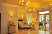 The Originals Boutique Hôtel les Poèmes de Chartres