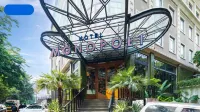 Hotel Monopoli Hotel di Jakarta Selatan