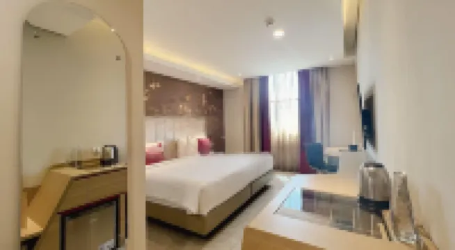 Leedon Hotel & Suites Surabaya Hotel dekat Taman Ekspresi Dan Perpustakaan