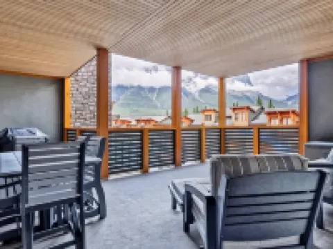 Spring Creek Vacations Hotels in Canmore