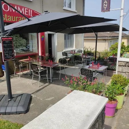 Hôtel le Pommeil