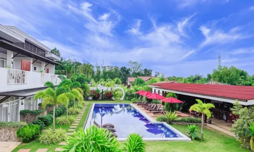 Bella Napoli Resort & Resto