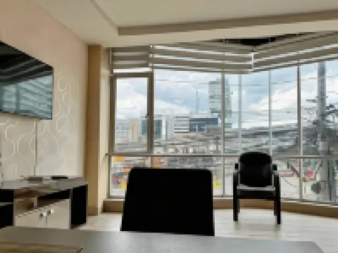 เอดิฟิซิโอ โตฟิโน โรงแรมในกีโต