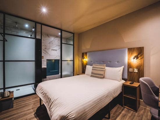 Euston Square Hotel