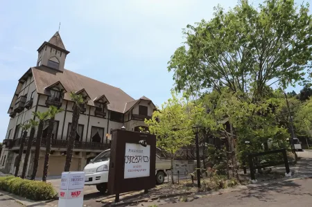 Matsushima Petit Hotel Bistro Abalon Отели рядом с достопримечательностью «Date Masamune Historical Museum»