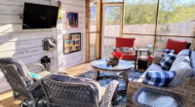 Steele Magnolia -Newly renovated charming cottage