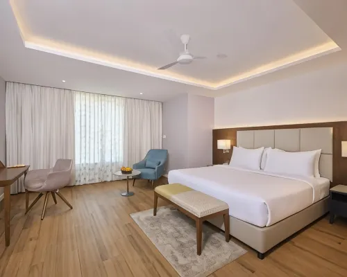 Golden Tulip Goa, Vagator Hotels near Chapora River