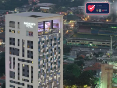 Mercure Jakarta Simatupang Hotels near Kite Museum of Indonesia