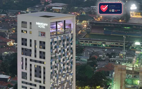Mercure Jakarta Simatupang - Rooftop Pools