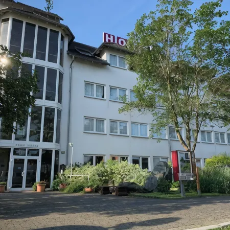 Turm Hotel Hanau Отели в г. Ханау