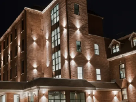 Sydney Boutique Inn & Suites Hotels near Government House