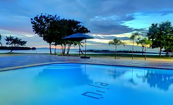 Parkside Nila Beach Resort