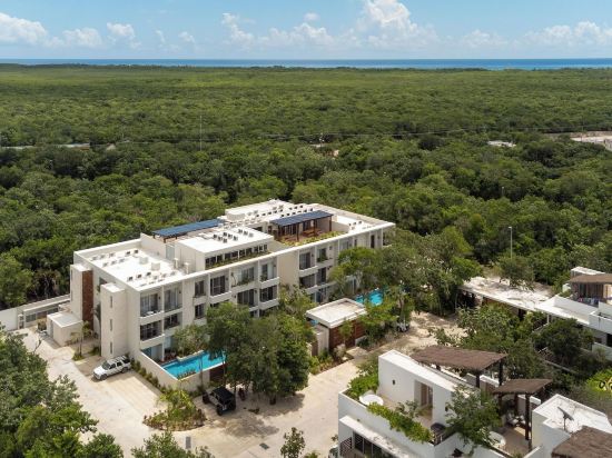 NHOA 305B Lux 1BR Pool View Aldea Zama