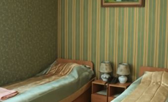Hotel Yar