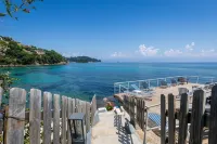 Oasis Hotel - Beach